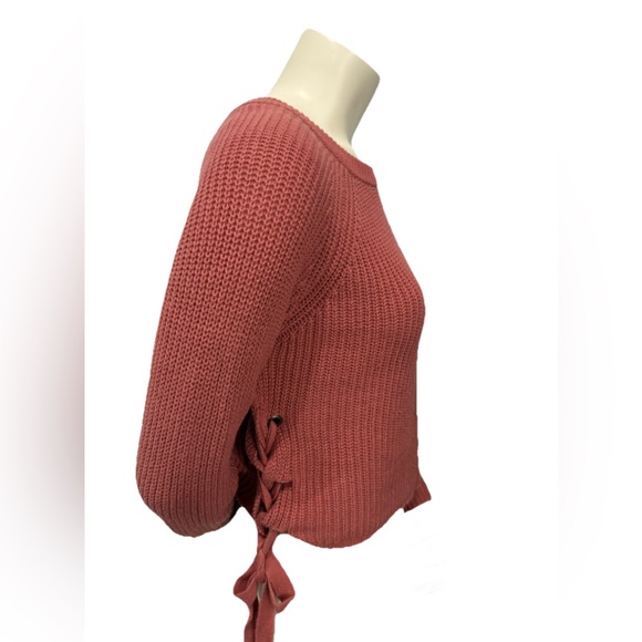 Moon & Madison Dusty Rose Knit Sweater Women’s Small Lace-Up Sides Cropped - Picture 3 of 9